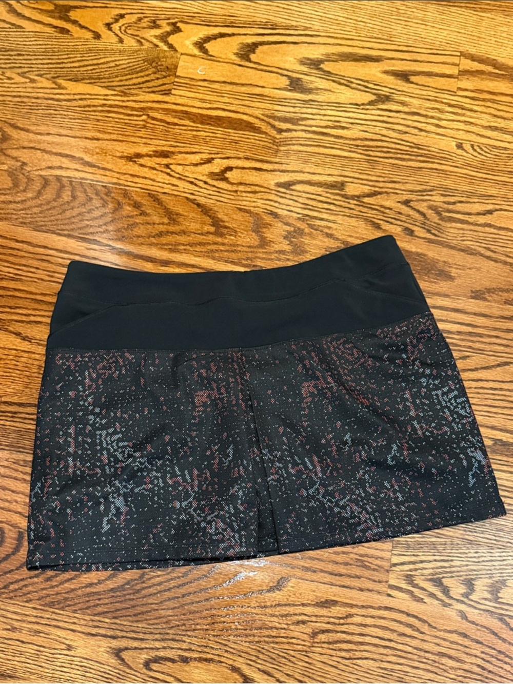 adidas Black Mini Skirt with Red Speckle Pattern